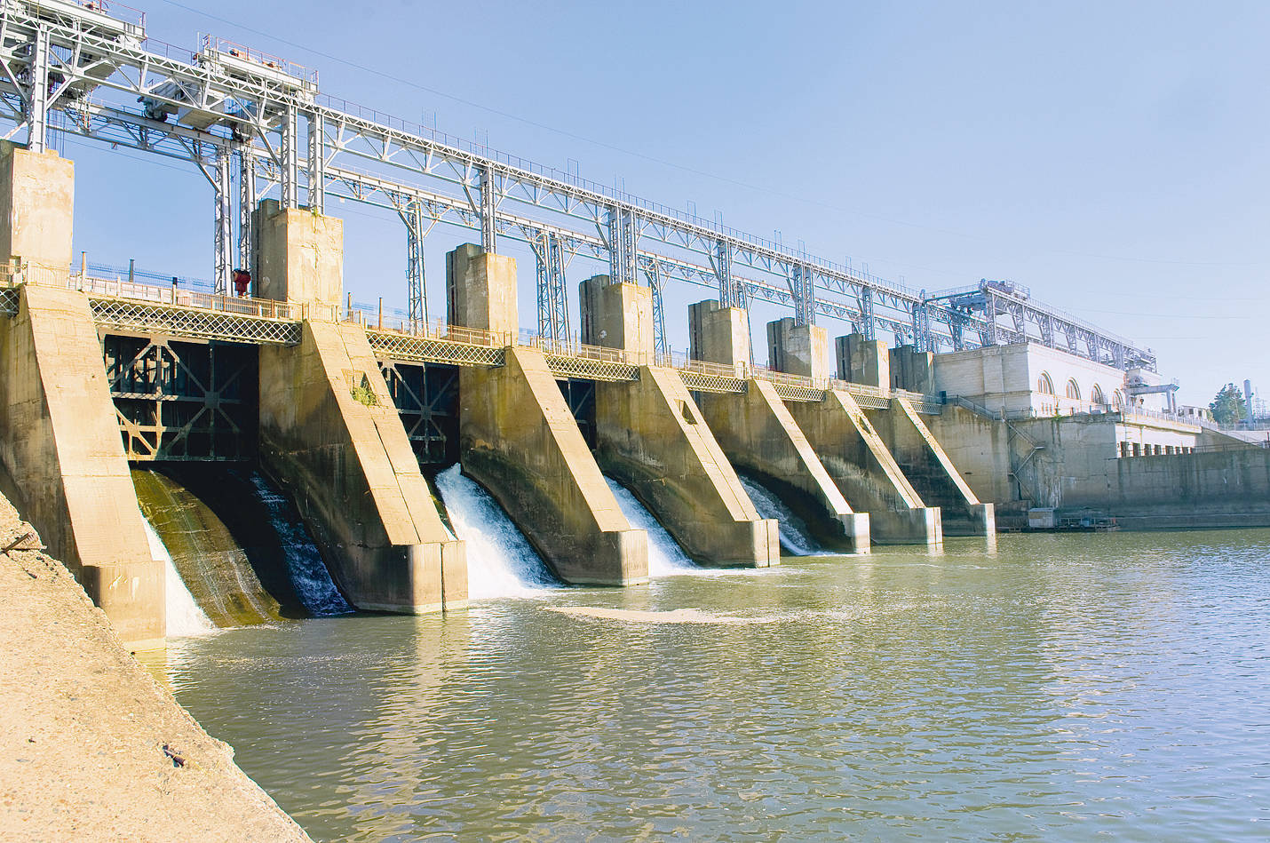 Producătorul de energie verde Hidroelectrica a modernizat 10 stații electrice din Sucursala Hidrocentrale Hațeg