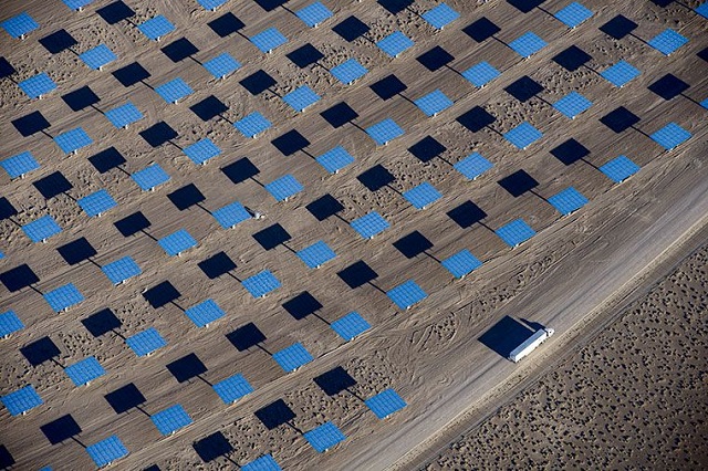Cel mai mare parc de panouri solare va fi construit în California