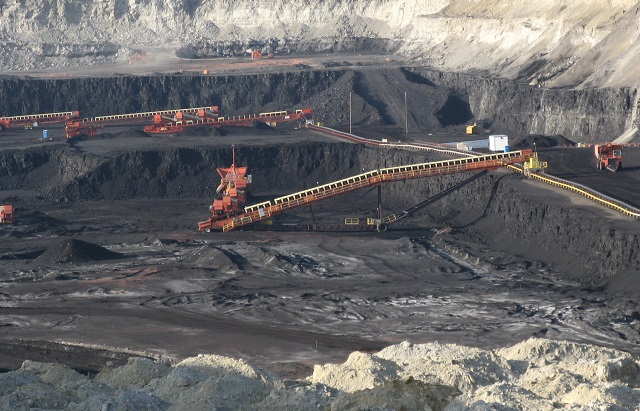 Coal India, cea mai mare companie mineră din lume, a închis 37 de mine