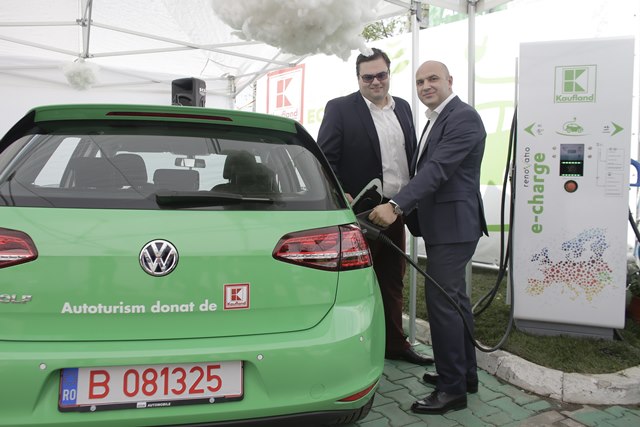 Kaufland România va suporta costurile de încărcare a mașinilor electrice în rețeaua e-charge pentru clienții săi