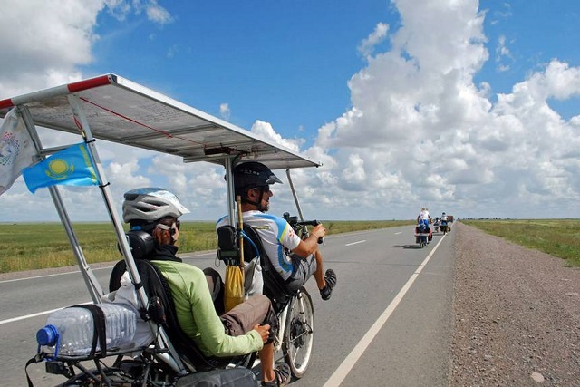 Sun Trip, cursa de 12.000 de kilometri pe biciclete cu panouri solare
