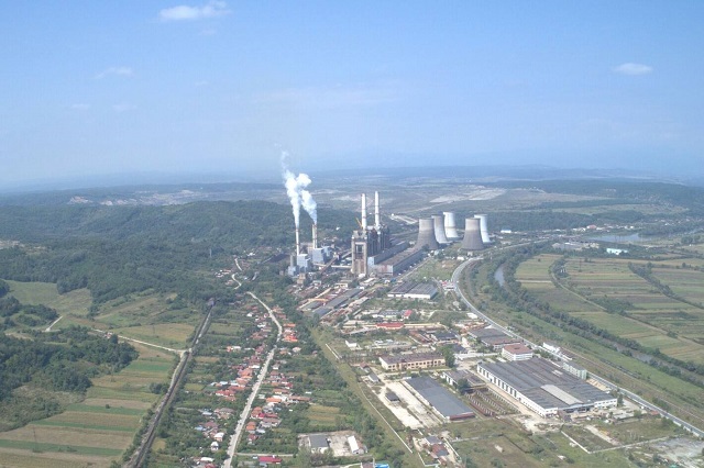 Greenpeace România încearcă anularea autorizației de funcționare a termocentralei Rovinari