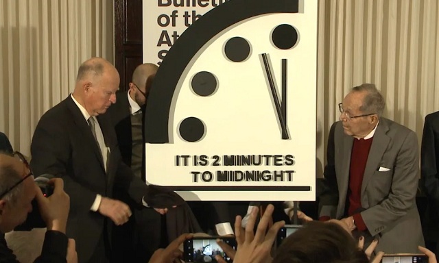 Doomsday Clock: 2 minute până la apocalipsă