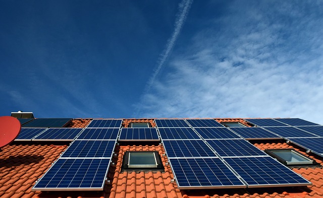 AFM prelungeşte a doua oară termenul de înscriere a instalatorilor care vor să participe la programul pentru fotovoltaice acasă