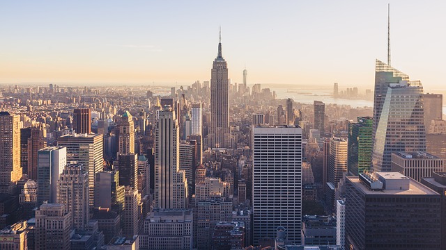New York-ul vrea să interzică construcția clădirilor din sticlă şi oţel pentru a lupta cu schimbările climatice