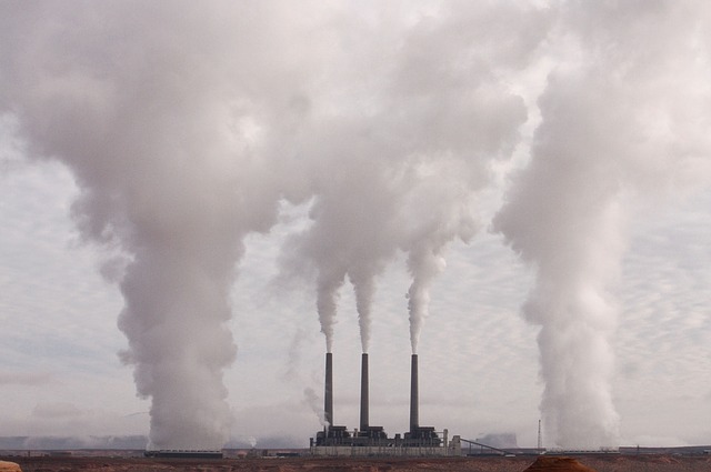 Emisiile de CO2 au scăzut anul trecut în Europa – Eurostat