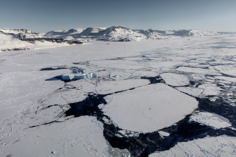 Depozitele de gaz metan din Oceanul Arctic au început să fie eliberate în atmosferă