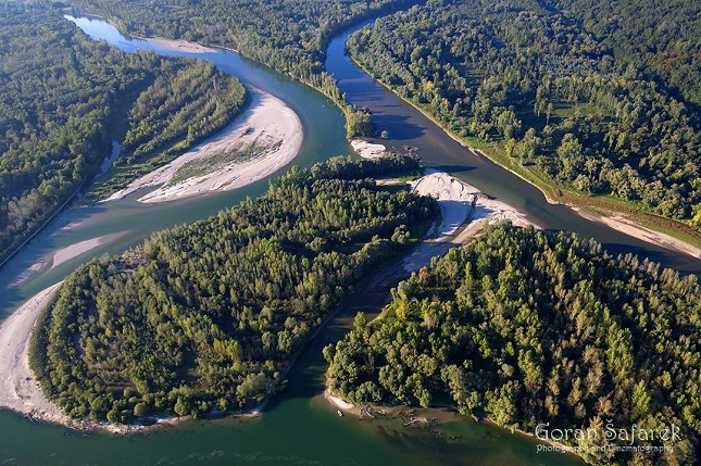 Statele dunărene monitorizează calitatea apelor fluviului Dunărea