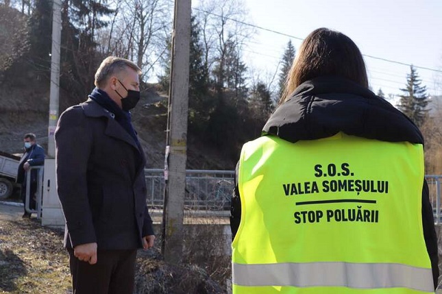 Soluție față de poluarea râului Someș: Premii pentru cei care îi raportează pe poluatori