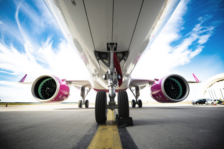 Wizz Air a operat primul zbor verde demonstrativ între București și Lyon
