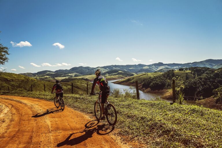 Ministrul mediului: „Construim 426 de kilometri de piste de biciclete pe diguri din PNRR”