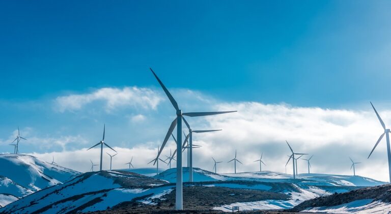Două noi tranzacții în domeniul energiei regenerabile în România