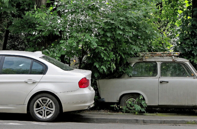 Ciucu: Niciun loc de parcare gratis în București! Oricine are 500E își ia un hârb și parchează unde vrea el