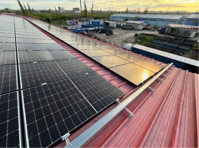 Schneider Electric a instalat un sistem fotovoltaic eficient pentru compania Presto Steel Construct