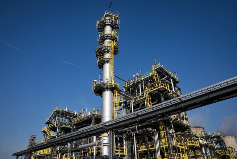 OMV Petrom construiește o instalație pentru producția de combustibili sustenabili pentru aviație și motorină din surse regenerabile