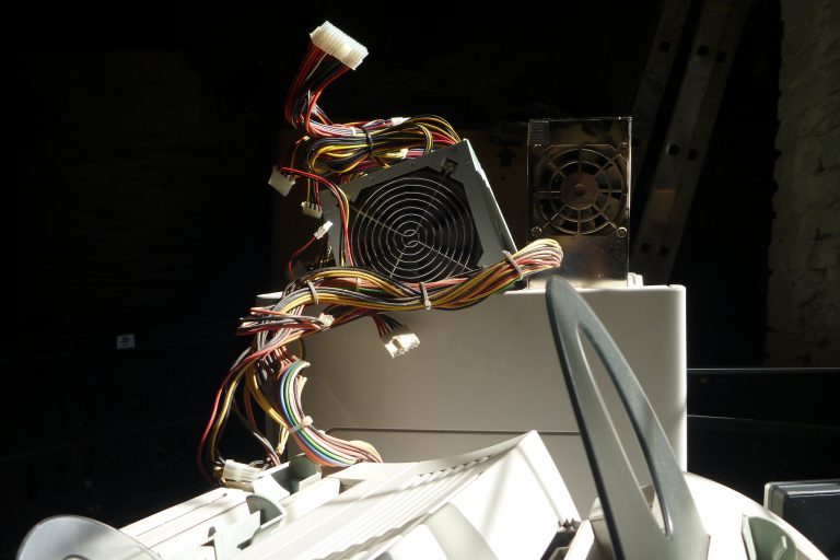 Imagine: O nouă directivă europeană urmărește să prelungească durata de viață a bunurilor electronice. Cehia 2016. Foto: Flickr/Jaroslav A. Polák