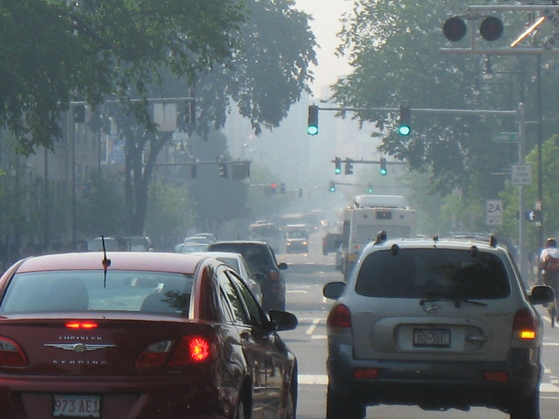 Foto reprezentativă: Poluarea aerului in trafic, 31 mai 2010, ©Plant Design Online