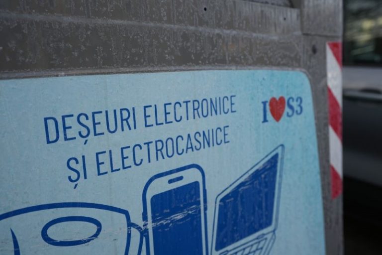 Foto: Cotainer deșeuri electronice și electrocasnice, ©Primăria Sectorului 3 București