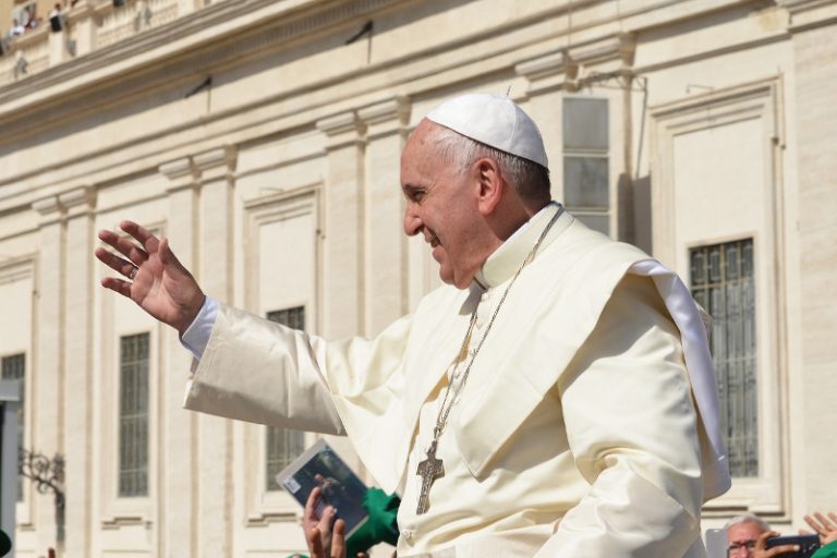 Vaticanul „înverzit”: Papa Francisc, un ecologist și apărător al creației