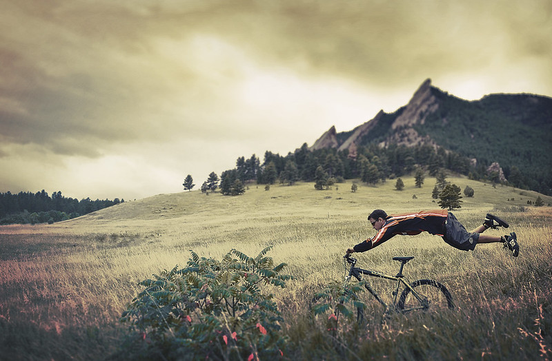 Foto: Cross-country biking Sursa: Chris | Flickr