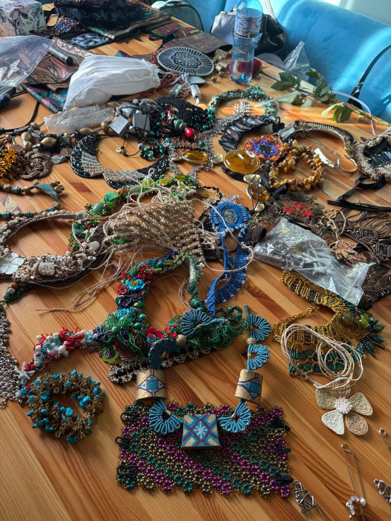 Prezentarea de modă sustenabilă a colecţiei Terra Nostra de Liza Panait, 19 iunie 2025, Bucureşti, Sursa: Ana Potcoveanu