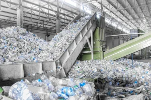 Instalație de reciclare a plasticului în Europa. Sursa foto;amiplastics.com/m
