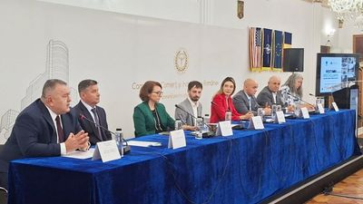 Intalnirea a marcat lansarea campaniei nationale „ReStart reciclare”. Sursa foto:www.luju.ro