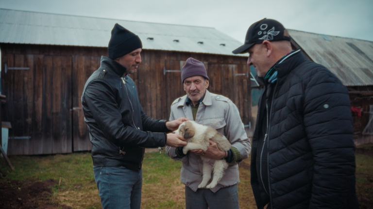Foto: Priml sat fără câini în lanț | Sursa: Ștefan Mandachi