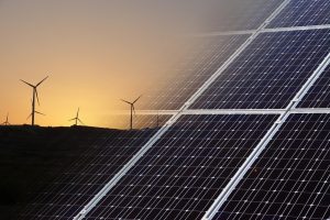 Rumunsko urychluje energetickou transformaci, s rostoucí výrobou, skladováním a investicemi